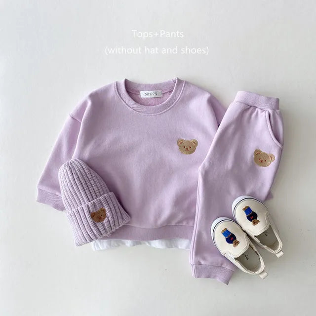 Mini Fashion™ - Kleinkind Bären-Trainingsanzug Lila / 104 (4 Jahre) / Nein | Pädagogisches Holzspielzeug von Mein Kleines Baby