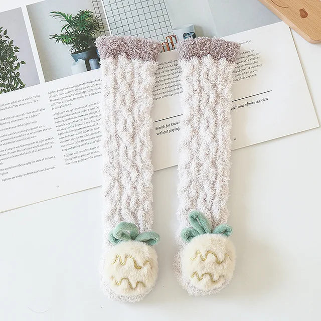 Mini Fashion™ - Kuschelige Stulpen - Kindersocken Khaki Ananas | Pädagogisches Holzspielzeug von Mein Kleines Baby