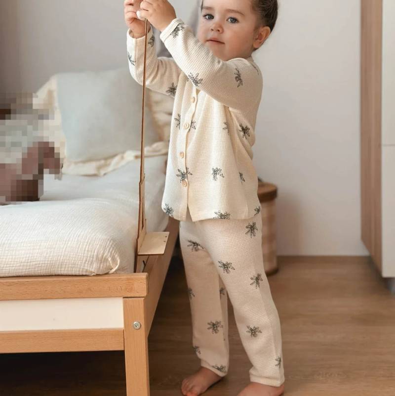 Mini Fashion™ - Luftig bomuld - Pyjamas til børn Beige - Hveps / 80 (1 År) | Pädagogisches Holzspielzeug von Mein Kleines Baby