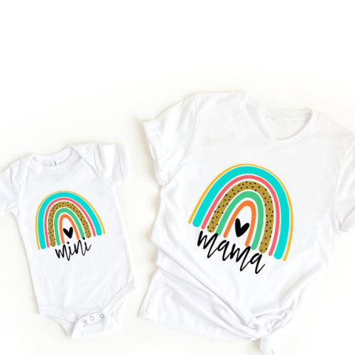 Mini Fashion™ - Mama&Tochter - Passendes Shirt&Strampler Weiß - Bunter Regenbogen / Babies 40 - (3-6 Monate) | Pädagogisches Holzspielzeug von Mein Kleines Baby
