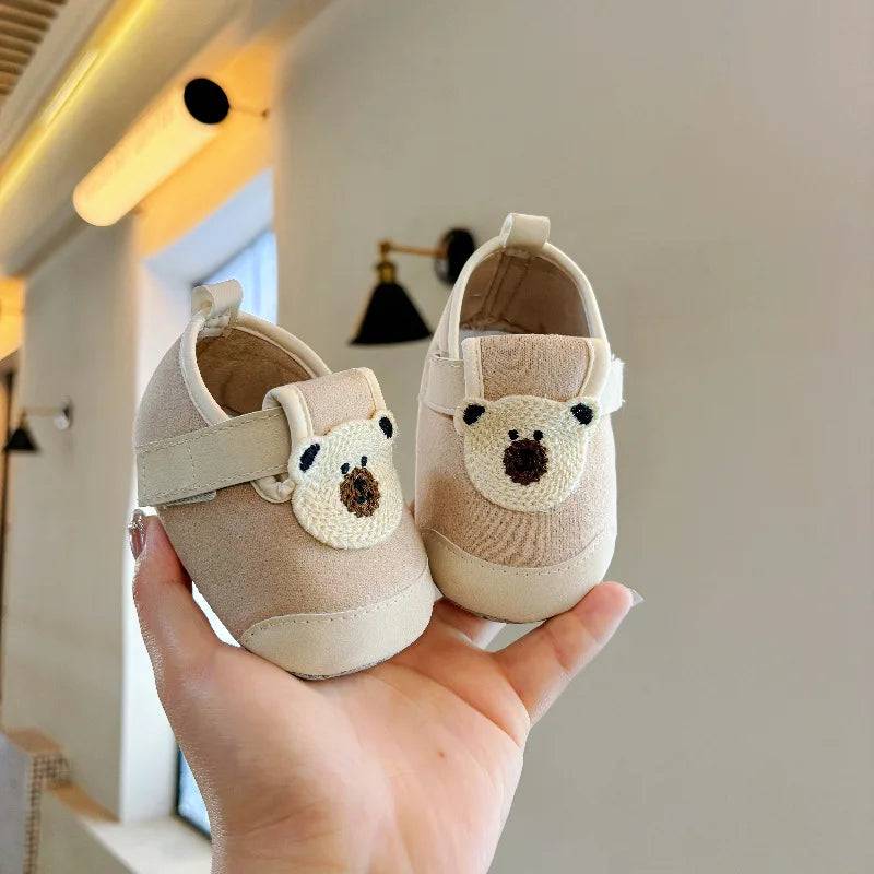 Mini Fashion™ - Sicher und bequem - Babyschuhe Khakifarben / 20 (9 - 12 Monate) | Pädagogisches Holzspielzeug von Mein Kleines Baby