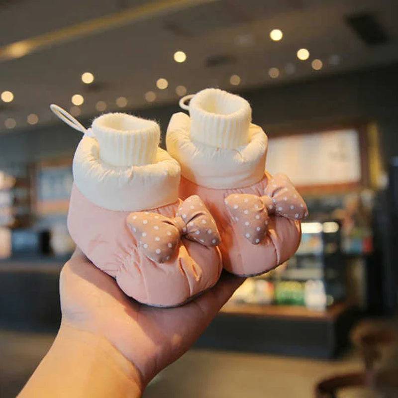 Mini Fashion™ - Trendige Anti-Rutsch - Babyschuhe Rosa / 19 (12-18 Monate) | Pädagogisches Holzspielzeug von Mein Kleines Baby