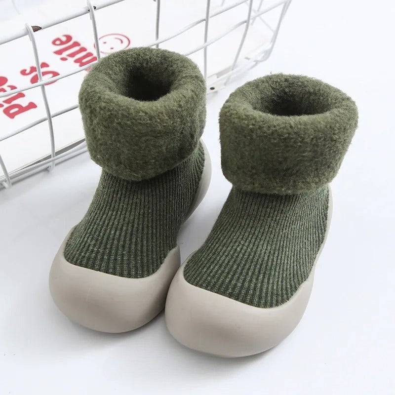 Mini Fashion™ - Warm&weich - Rutschfeste Socken Grün / 21 (9-12 Monate) | Pädagogisches Holzspielzeug von Mein Kleines Baby