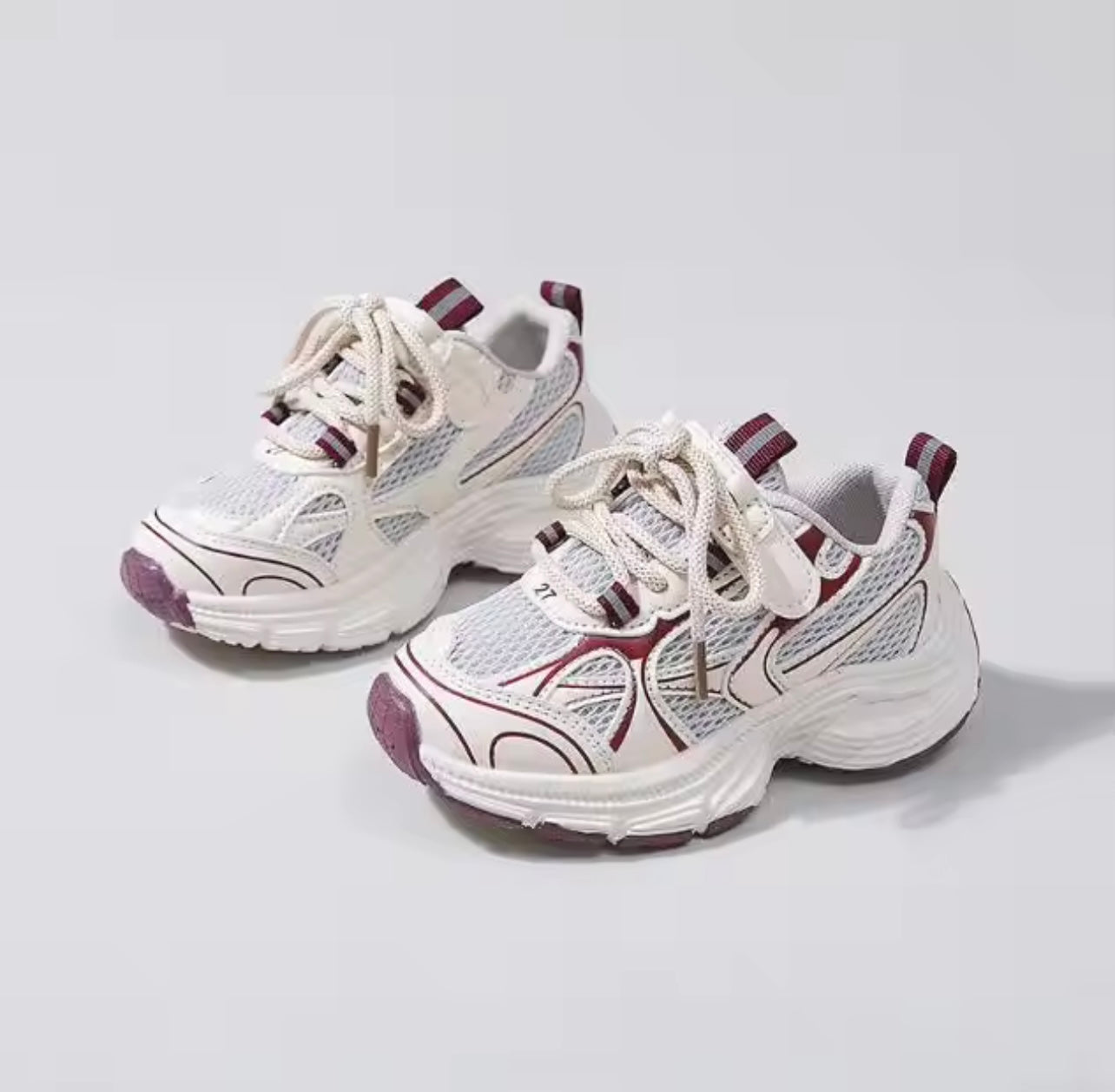 Mini Fashion– Andningsbar och lätt – Bordeaux barnsneaker 27 (4.5 – 5 Jahre / 17 cm) | Pädagogisches Holzspielzeug von Mein Kleines Baby
