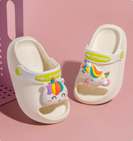 Mini Fashion– Fröhlich&sicher– Polka-Strandpantoffeln Weißes Einhorn / 150 (2-3 Jahre) | Pädagogisches Holzspielzeug von Mein Kleines Baby