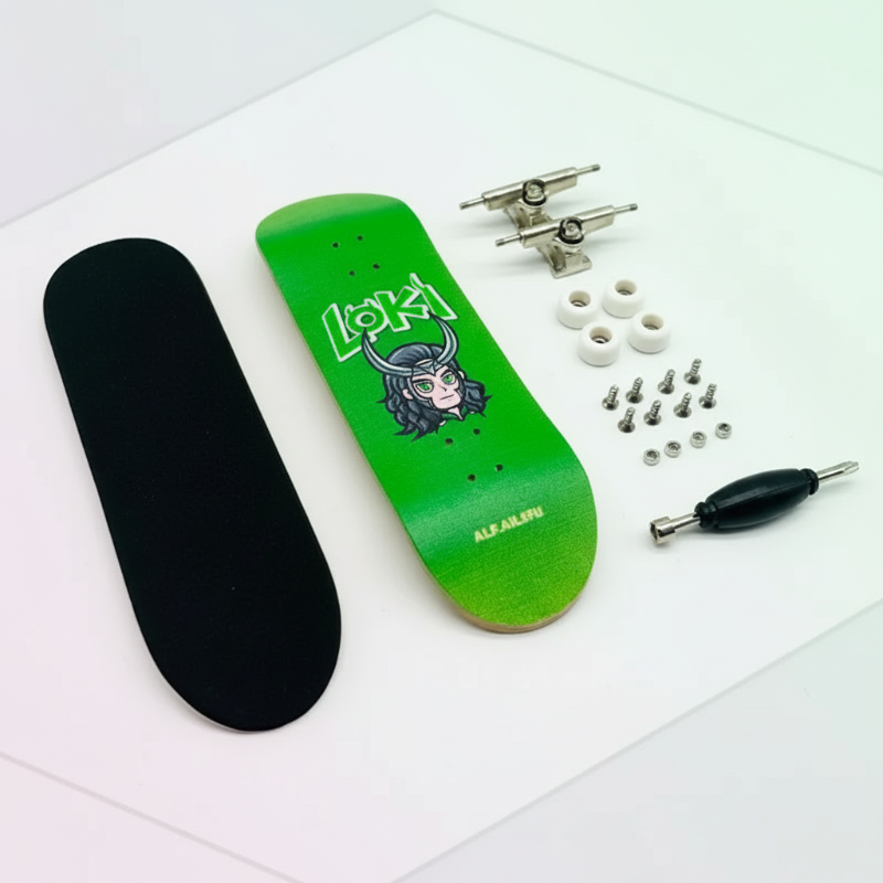 MiniDeck– Robust und flexibel – Finger-Skateboard Loki | Pädagogisches Holzspielzeug von Mein Kleines Baby