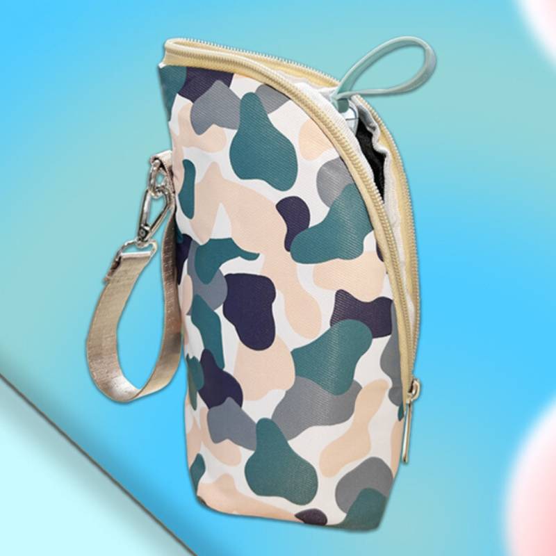Nurtura – Varm & på farten – Bærbar babyflaskevarmer Camo - Hvid - Lynlås | Pädagogisches Holzspielzeug Nurtura – Varm & på farten – Bærbar babyflaskevarmer Camo - Hvid - Lynlås | Pädagogisches Holzspielzeug von Mein Kleines Baby