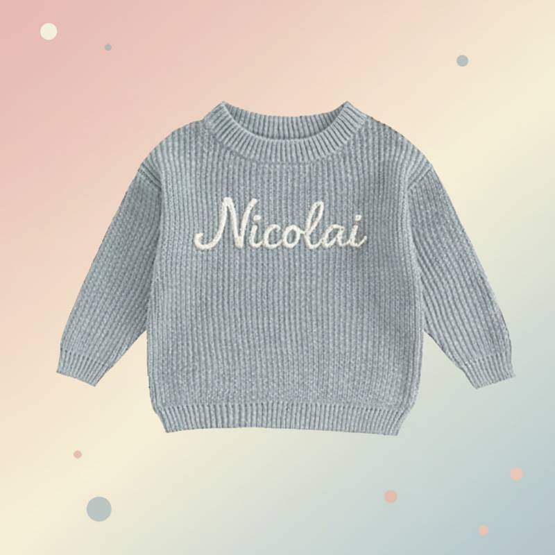 Personalized Baby Sweater– Einzigartig&liebevoll– Bestickter, personalisierter Baby-Pullover Grau / 68 (9–12 Monate) | Pädagogisches Holzspielzeug von Mein Kleines Baby