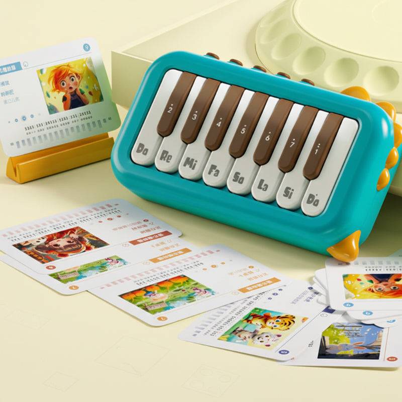 PocketPiano– Kompakt&musikalisch– Mini-E-Piano Grün | Pädagogisches Holzspielzeug von Mein Kleines Baby