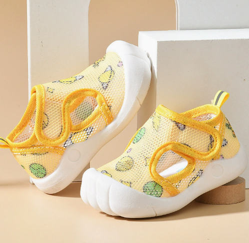 Puddle Play Pals™ - Leichtes Einsteigen - Kindersandalen Sonnengelb / 19 (2.5 - 3 Jahre) | Pädagogisches Holzspielzeug von Mein Kleines Baby