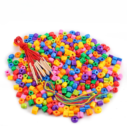 Rainbow Lacing Beads™ – Verspieltes Fädeln - Regenbogenperlen mit Schnur 20 Perlen + 4 Seile + 2 Holzseile (OPP-Beutel) | Pädagogisches Holzspielzeug von Mein Kleines Baby