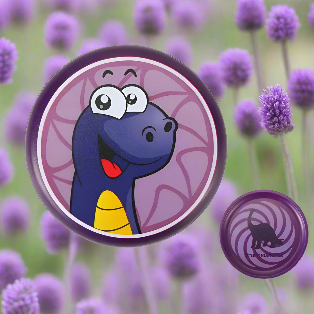 SkyDisk– Interaktiv&unterhaltsam– Dino Frisbee Lila Brachiosaurus | Pädagogisches Holzspielzeug von Mein Kleines Baby