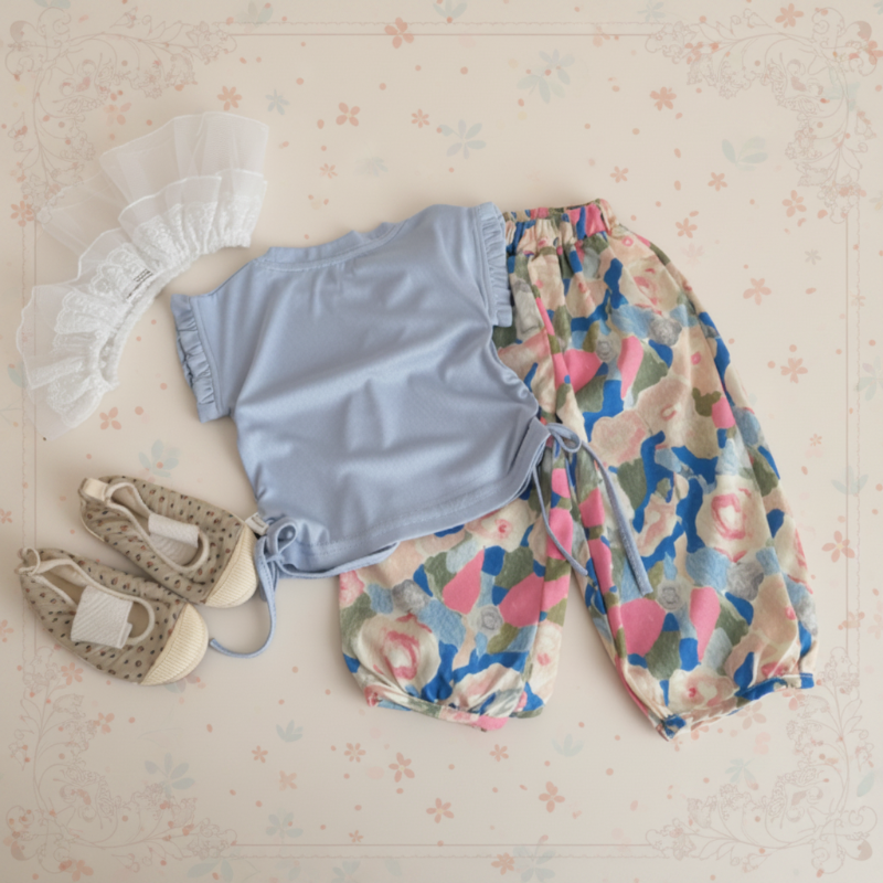 Sleeveless Tops & Pants – Weich & stilvoll – Sommer-Set für Kinder Hellblau / 110 (3–4 Jahre) | Pädagogisches Holzspielzeug von Mein Kleines Baby