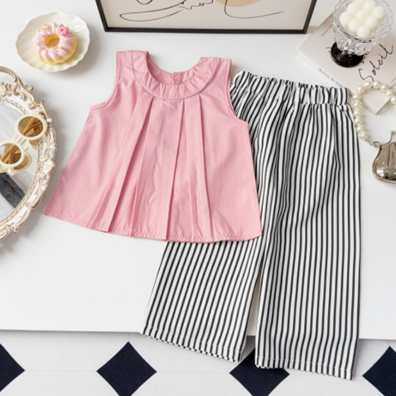 Sleeveless Tops & Pants – Weich & stilvoll – Sommer-Set für Kinder Klassisches Rosa / 110 (3–4 Jahre) | Pädagogisches Holzspielzeug von Mein Kleines Baby