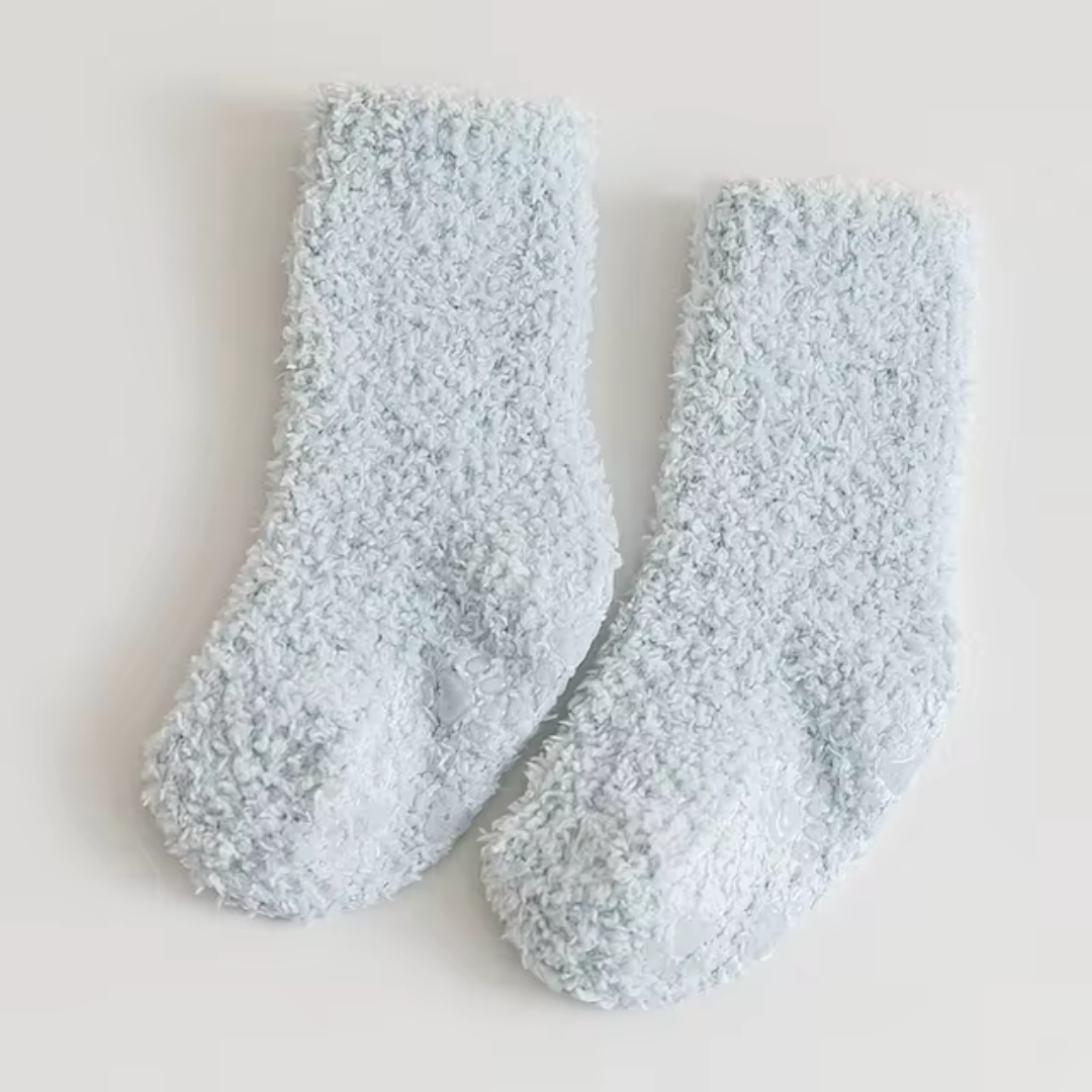 SnuggleBoo – Varm & blød – Fleece babysokker Lyseblå / S (0 – 2 år) | Pädagogisches Holzspielzeug von Mein Kleines Baby