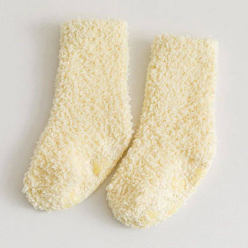 SnuggleBoo – Warm & Weich – Fleece-Babysocken Gelb / S (0 – 2 Jahre) | Pädagogisches Holzspielzeug von Mein Kleines Baby
