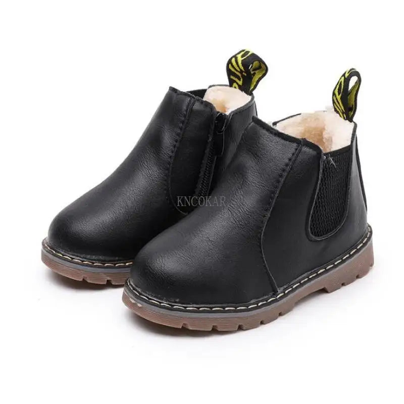 StyleWalk– Stilvoll und bequem – Chelsea Boots Schwarz / 34 (21 cm / 7 Jahre) | Pädagogisches Holzspielzeug von Mein Kleines Baby