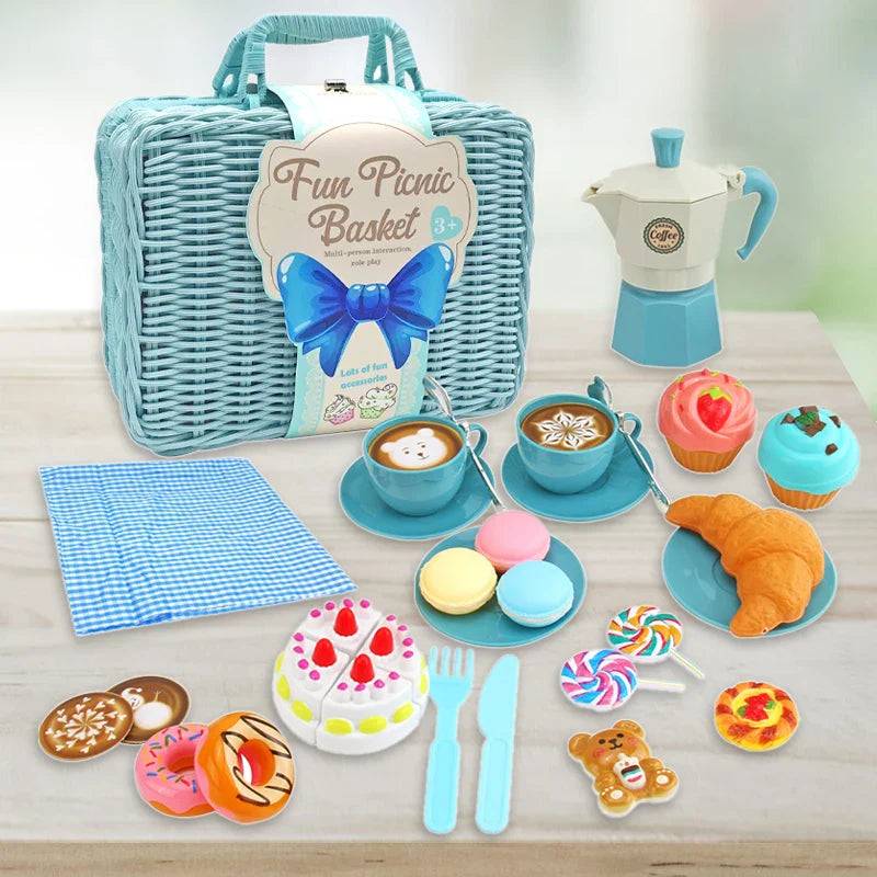 Tea Party Set– Süß&schick– Picknick-Spielzeug-Set Blau | Pädagogisches Holzspielzeug Tea Party Set– Süß&schick– Picknick-Spielzeug-Set Blau | Pädagogisches Holzspielzeug von Mein Kleines Baby