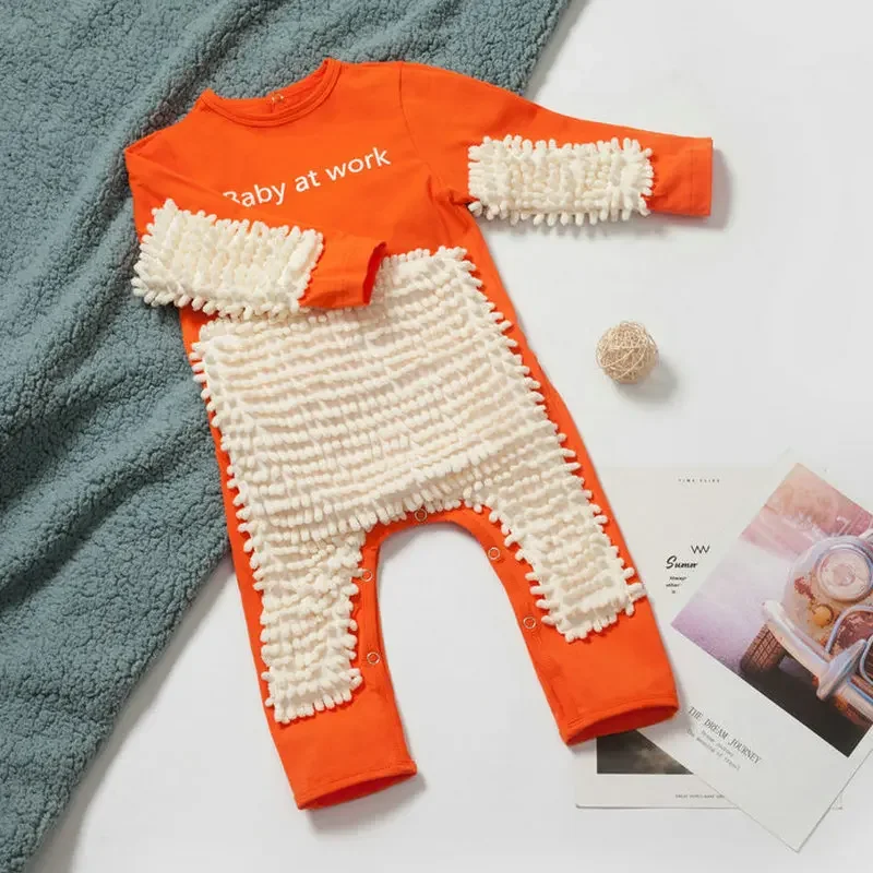 TinyCleaner – Weich & praktisch – Baby-Strampler zum Krabbeln und Spielen Orange / 85 (12–18 Monate) | Pädagogisches Holzspielzeug von Mein Kleines Baby