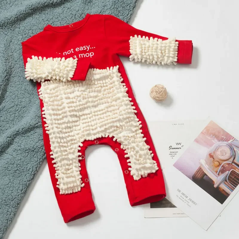 TinyCleaner – Weich & praktisch – Baby-Strampler zum Krabbeln und Spielen Rot / 73 (6–9 Monate) | Pädagogisches Holzspielzeug von Mein Kleines Baby