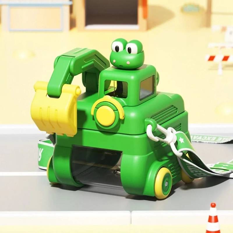TinyExcavators – Einzigartig & praktisch – Bagger-Trinkflasche mit Strohhalm Grün | Pädagogisches Holzspielzeug TinyExcavators – Einzigartig & praktisch – Bagger-Trinkflasche mit Strohhalm Grün | Pädagogisches Holzspielzeug von Mein Kleines Baby