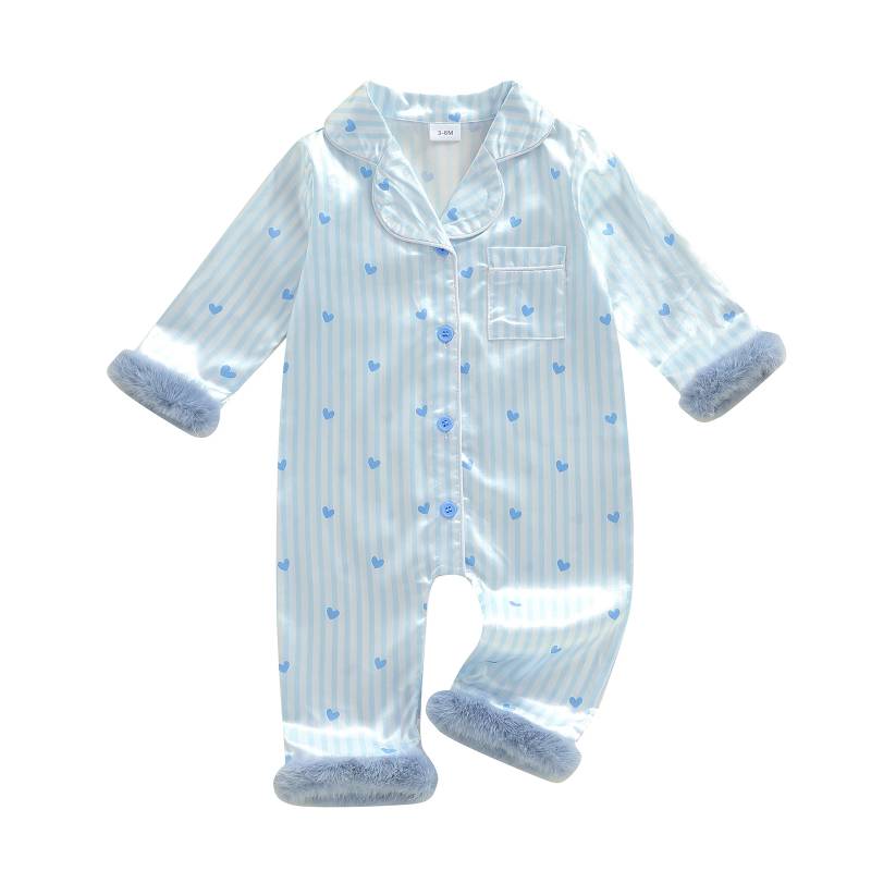 TinyLove – Weich & warm – Baby-Strampler mit Herzchenmuster und Plüschdetails 56 (0–3 Monate) | Pädagogisches Holzspielzeug von Mein Kleines Baby