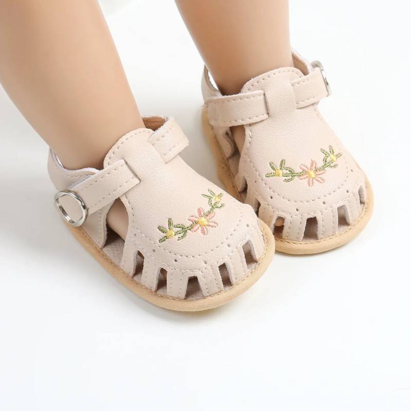 TinyPetals– Komfort&Stil– Babysandalen mit Blumenstickerei Beige / 12 (6-12 Monate) | Pädagogisches Holzspielzeug von Mein Kleines Baby