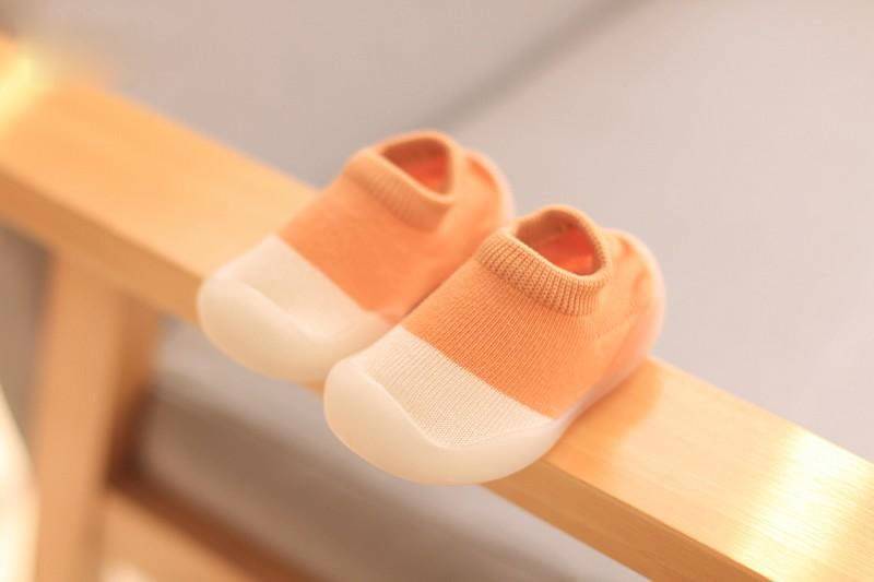 TinySteps– Komfort&Sicherheit– FlexiFeet Babyschuhe Orange / 20/21 (12–18 Monate  / 12.5 cm) | Pädagogisches Holzspielzeug von Mein Kleines Baby