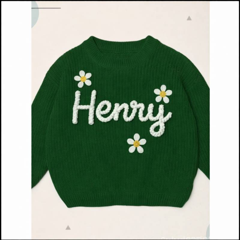 TinyStitch – Personalisierter Strickpullover mit Namen für Kinder Armygrün – weißer Aufdruck / 75 (12–18 Monate) / Regenbogen | Pädagogisches Holzspielzeug von Mein Kleines Baby