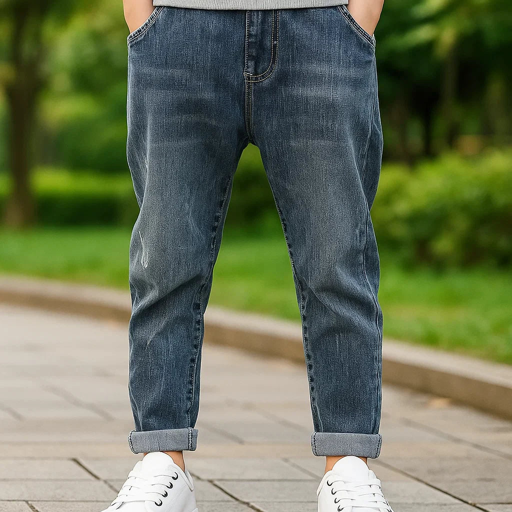 UrbanJeans– Lässig&trendy– Slim Fit Jeanshose für Jungen 150 (10–11 Jahre) | Pädagogisches Holzspielzeug von Mein Kleines Baby