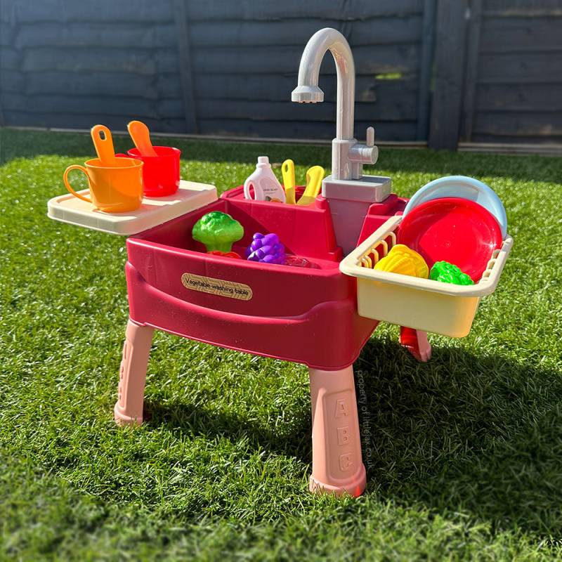 WaterWonder– Magischer Wasserspaß – Spielküche mit Kran Rot | Pädagogisches Holzspielzeug von Mein Kleines Baby