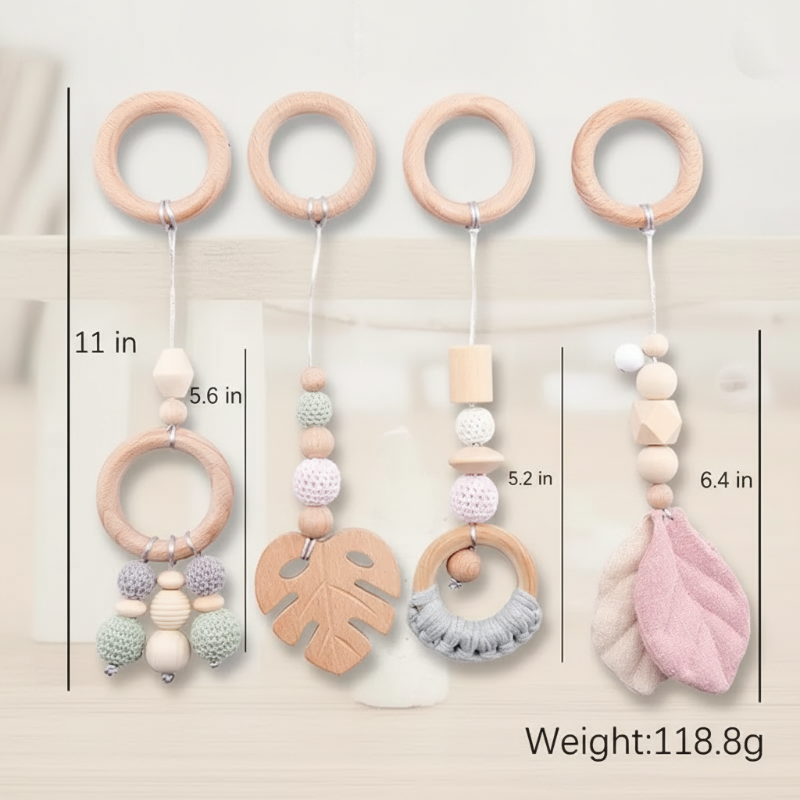 Wooden Baby Rattle Toy – Sansestimulerende & sikkert – Baby Gym Lyserødt blad | Pädagogisches Holzspielzeug von Mein Kleines Baby