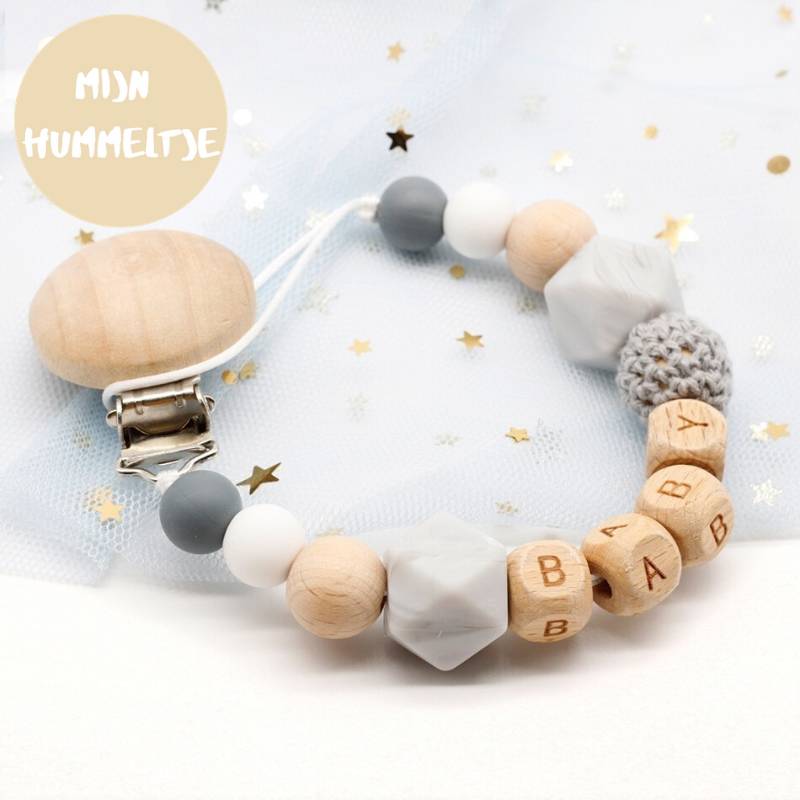 Woods™ - Personalisierte Schnullerkette Grau | Pädagogisches Holzspielzeug von Mein Kleines Baby