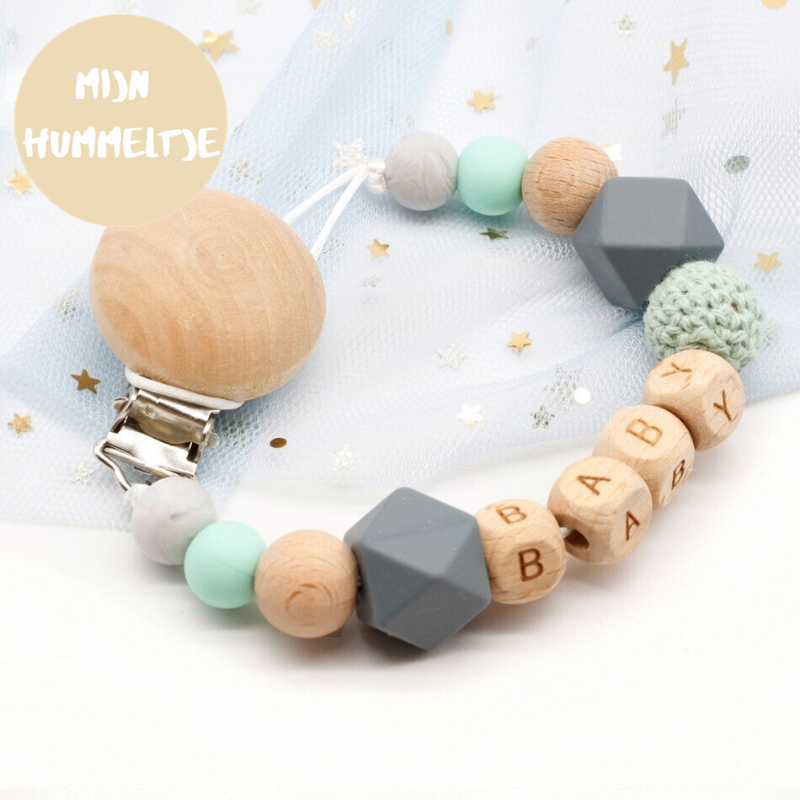 Woods™ - Personalisierte Schnullerkette Grün | Pädagogisches Holzspielzeug von Mein Kleines Baby