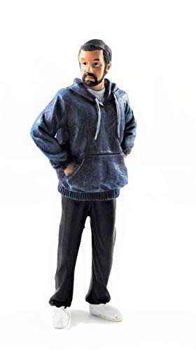 Melody Jane Puppenhaus Menschen Modern Mann mit Bart in Kapuzenpullover Harzfigur Melody Jane Puppenhaus Menschen Modern Mann mit Bart in Kapuzenpullover Harzfigur von Melody Jane
