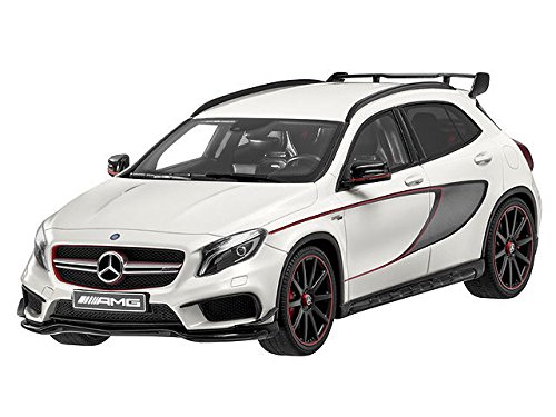 Mercedes Modellauto 1:18 GLA 45 AMG weiß metallic GT Spirit Mercedes Modellauto 1:18 GLA 45 AMG weiß metallic GT Spirit von Mercedes-Benz