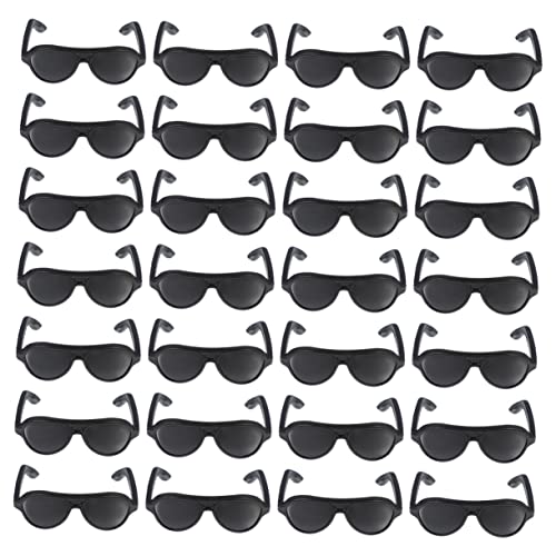 Mikinona 100 Stück Teiliges Mini Sonnenbrillen Puppenbrillen aus Leichtem PVC DIY Deko für Puppenkostüme Kompakt und Einfach zu Tragen für Puppenhauszubehör Mikinona 100 Stück Teiliges Mini Sonnenbrillen Puppenbrillen aus Leichtem PVC DIY Deko für Puppenkostüme Kompakt und Einfach zu Tragen für Puppenhauszubehör von Mikinona