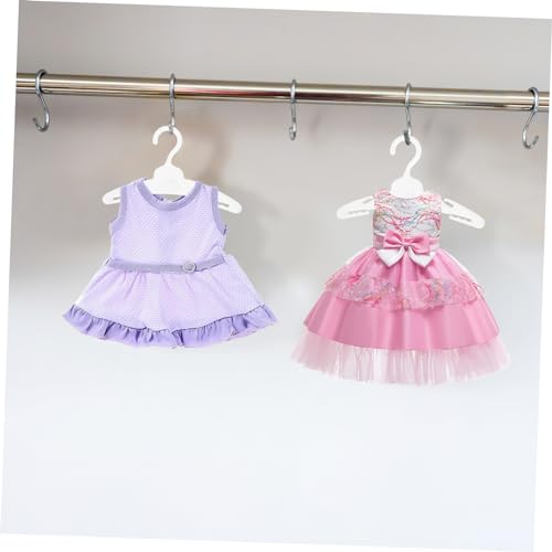Mikinona 12 Stück Teiliges Mini Kleiderbügel aus Kunststoff Langlebig und Wiederverwendbar Realistisch Gestaltete Puppenbügel für Puppenkleidung für Puppenschrank und Puppenhaus Zubehör von Mikinona