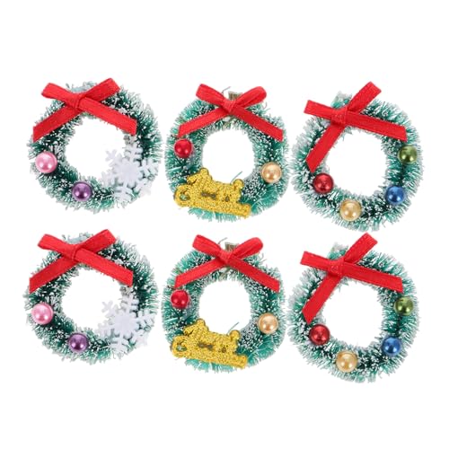 Mikinona 6 Stück Teiliges Mini Weihnachtskranz Langlebige Miniatur Puppenhaus Deko Detailreiche Kleine Weihnachtsdeko für Puppenhäuser Kreative Miniaturobjekte für Festliche Xmas Atmosphäre von Mikinona