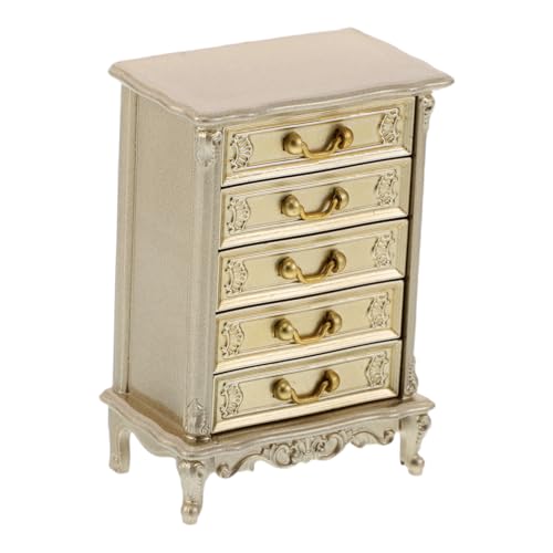 Mikinona Maßstab aus Kunststoff Realistisches Puppenhausmöbel Detailgetreues Retro-Dresser-Modell für Puppenhaus-Wohnzimmer und Schlafzimmer Zubehör für Puppenspiel und Dekoration Mikinona Maßstab aus Kunststoff Realistisches Puppenhausmöbel Detailgetreues Retro-Dresser-Modell für Puppenhaus-Wohnzimmer und Schlafzimmer Zubehör für Puppenspiel und Dekoration von Mikinona