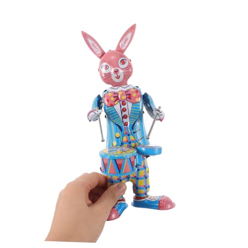 Mikinona Retro Wind up Eisen Kaninchen Trommler Roboter Vintage Blechfigur für Kreative Dekoration für Büro und Zuhause Musikalisches Sammlerstück Mikinona Retro Wind up Eisen Kaninchen Trommler Roboter Vintage Blechfigur für Kreative Dekoration für Büro und Zuhause Musikalisches Sammlerstück von Mikinona