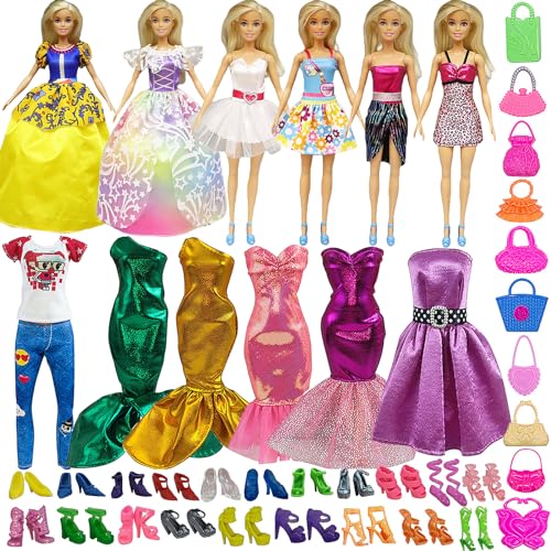 Mikqky 43 Stück Puppen Fashion Kleider Set, 2 Puppen Partykleider, 5 Mädchen Puppen Mini Kleider, 4 Meerjungfrauenkleid, 1 T-Shirt, 1 Hose, 20 Paare Schuhe für 11,5 Zoll Puppen, 10 Puppen Handtaschen von Mikqky