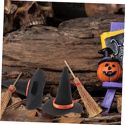 MILISTEN 12 Stück Teiliges Halloween Deko mit Mini Hexenhüten und Besen Filz Hexenhut Schwarz Rotfaden Besen Puppenhaus Zubehör für Halloween Party und Bastelprojekte von Milisten