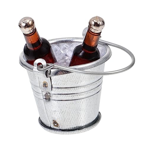MILISTEN 1Satz Dekoratives Bier Set Für Puppenhäuser Eimer Bierflaschen Eiswürfel Hochwertige Langlebige Materialien Kleine Hauszubehör Dekorationen MILISTEN 1Satz Dekoratives Bier Set Für Puppenhäuser Eimer Bierflaschen Eiswürfel Hochwertige Langlebige Materialien Kleine Hauszubehör Dekorationen von Milisten