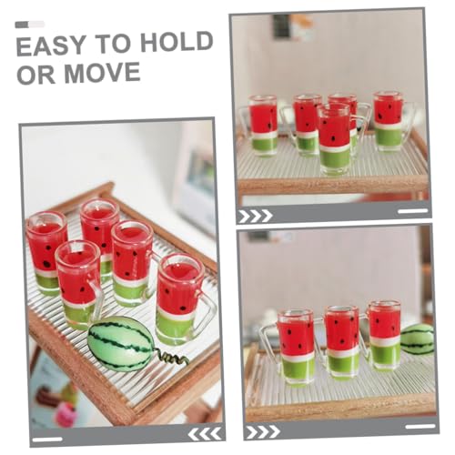 MILISTEN Miniatur Wassermelonensaft Dekoration Resin Mini Puppenhaus Zubehör Bastelset für Kreative Rollenspiele und Detailreiche Miniatur Szenen MILISTEN Miniatur Wassermelonensaft Dekoration Resin Mini Puppenhaus Zubehör Bastelset für Kreative Rollenspiele und Detailreiche Miniatur Szenen von Milisten