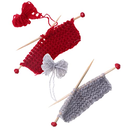 Milisten 2 Stück Strickpullover Modell für Puppenhaus Dekoration Handgefertigte Accessoires zur Verschönerung von Häusern für Kreative Spielideen von Milisten