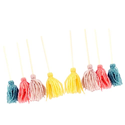 Milisten 8 Stück Teiliges Miniatur Puppenhaus Mop Farbige Mini Mops Dekoration Strapazierfähige Miniatur Reinigungswerkzeuge für Puppenhauszubehör Halloween Deko für Bastel und Rollenspiele Milisten 8 Stück Teiliges Miniatur Puppenhaus Mop Farbige Mini Mops Dekoration Strapazierfähige Miniatur Reinigungswerkzeuge für Puppenhauszubehör Halloween Deko für Bastel und Rollenspiele von Milisten