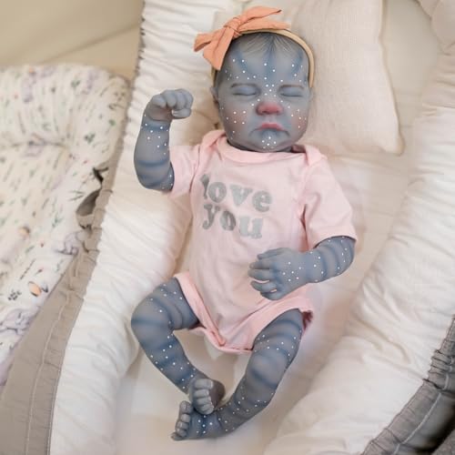 MineeQu 18 Zoll Realistische Reborn Baby Puppe Lebensechte Schlafende Avatar Levi mit Blauem Gesprenktem Gesicht & Handbemaltem Haar Vollkörper Vinyl Sammlungs-Geschenk, May God Bless You MineeQu 18 Zoll Realistische Reborn Baby Puppe Lebensechte Schlafende Avatar Levi mit Blauem Gesprenktem Gesicht & Handbemaltem Haar Vollkörper Vinyl Sammlungs-Geschenk, May God Bless You von MineeQu