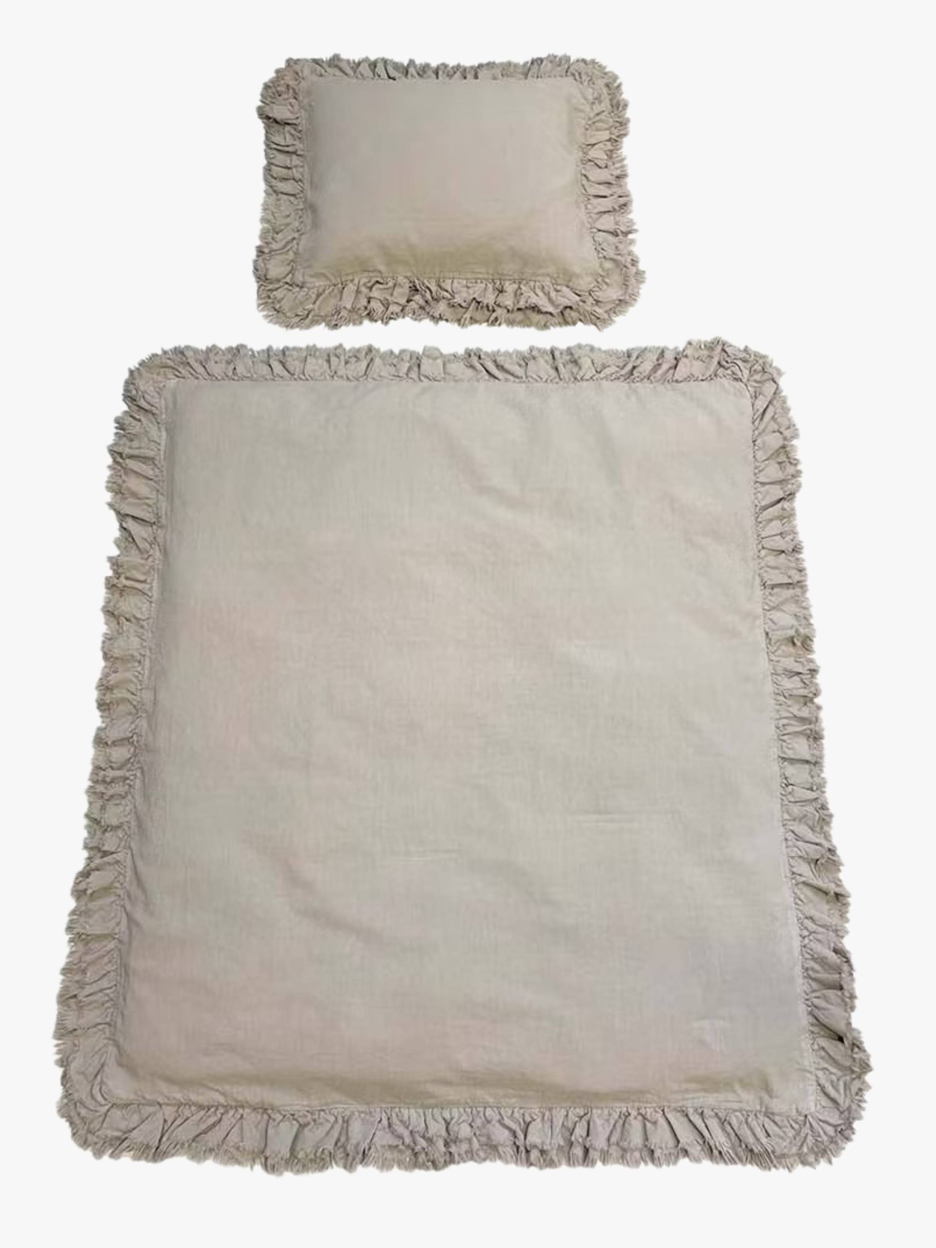 Mini Dreams Bettwäsche Babybett Vintage Rüschen, Khaki von Mini Dreams