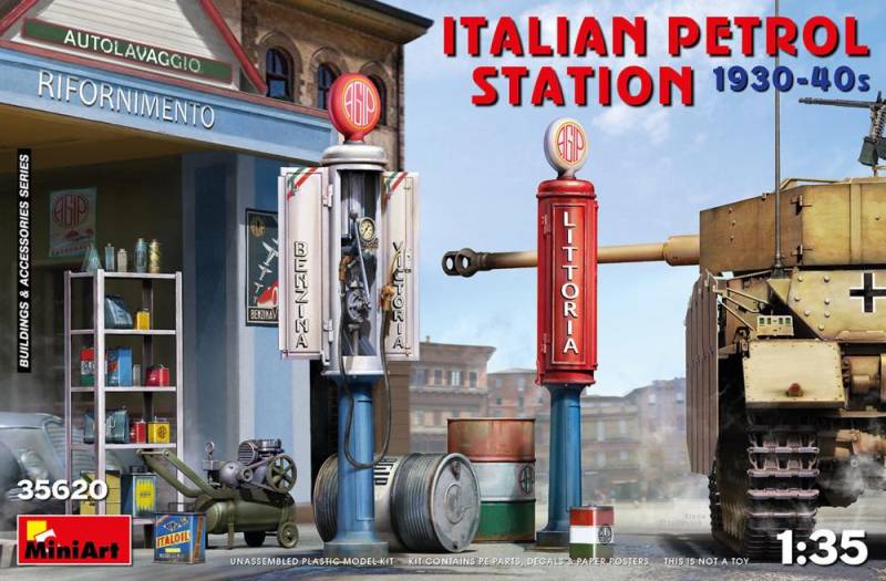 Italian Petrol Station 1930-40s von Miniart